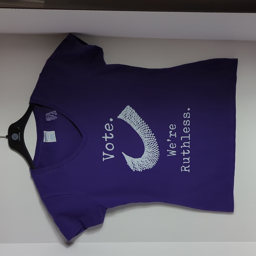 Vote.  V neck purple tee sz sm